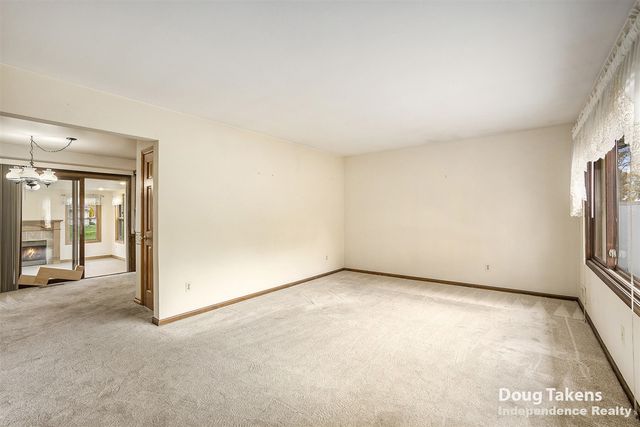 1129 Elmwood Drive, Jenison, MI 49428