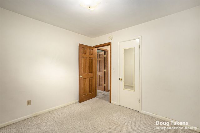 1129 Elmwood Drive, Jenison, MI 49428