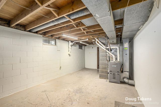 1129 Elmwood Drive, Jenison, MI 49428