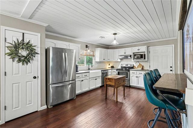 17813 Thompson Road, Holt, MO 64048