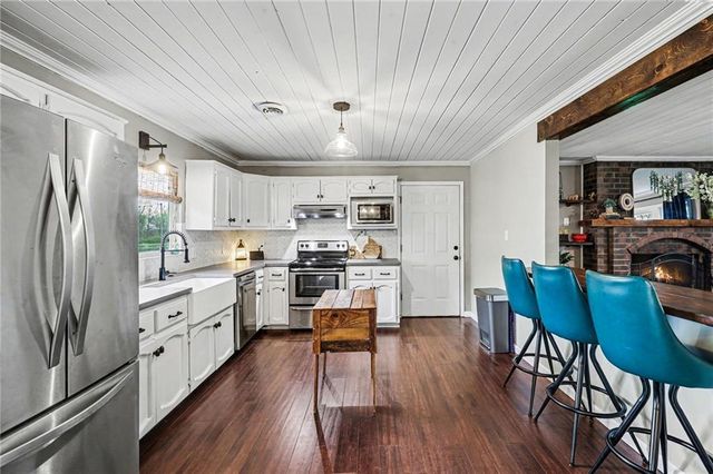 17813 Thompson Road, Holt, MO 64048