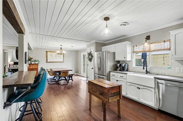17813 Thompson Road, Holt, MO 64048