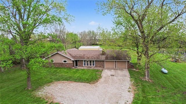 17813 Thompson Road, Holt, MO 64048
