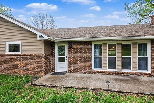 17813 Thompson Road, Holt, MO 64048