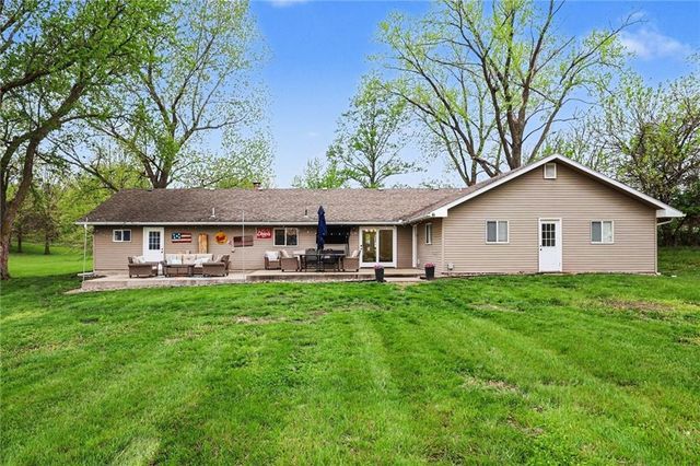 17813 Thompson Road, Holt, MO 64048