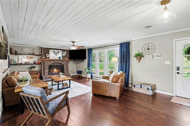 17813 Thompson Road, Holt, MO 64048