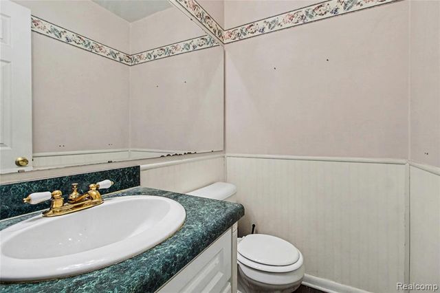 24419 Bashian Drive, Novi, MI 48375