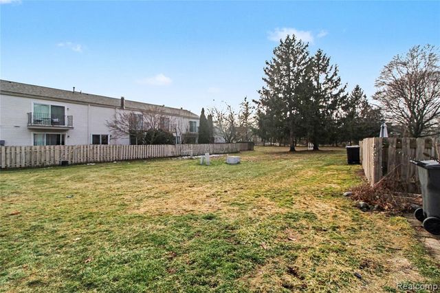 24419 Bashian Drive, Novi, MI 48375