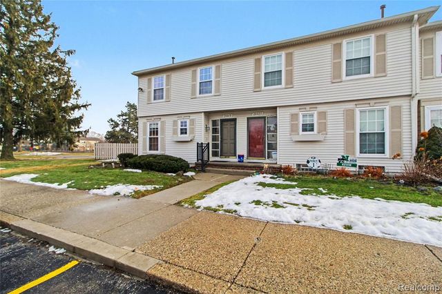 24419 Bashian Drive, Novi, MI 48375