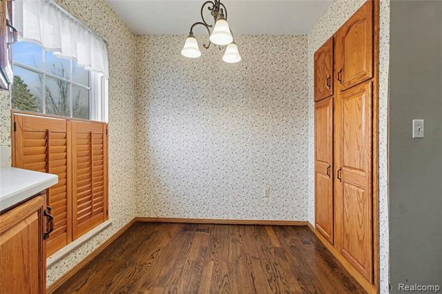 24419 Bashian Drive, Novi, MI 48375