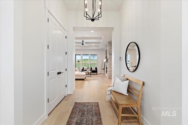 232 S Fusion Ave, Kuna, ID 83634