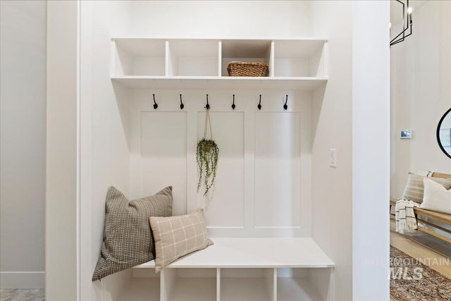 232 S Fusion Ave, Kuna, ID 83634