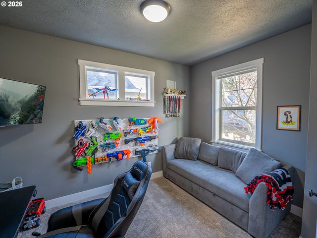 115 Ne MEGAN Dr, Estacada, OR 97023