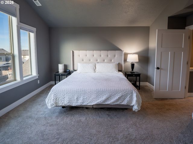 115 Ne MEGAN Dr, Estacada, OR 97023