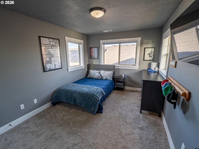 115 Ne MEGAN Dr, Estacada, OR 97023