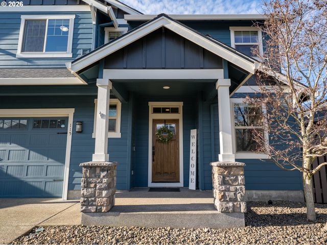 115 Ne MEGAN Dr, Estacada, OR 97023