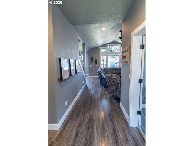 115 Ne MEGAN Dr, Estacada, OR 97023