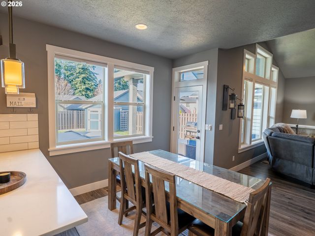 115 Ne MEGAN Dr, Estacada, OR 97023