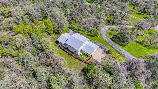 6930 Loggers Hollow Rd, Somerset, CA 95684