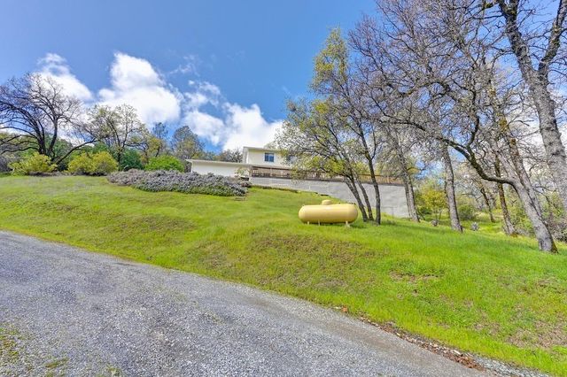 6930 Loggers Hollow Rd, Somerset, CA 95684