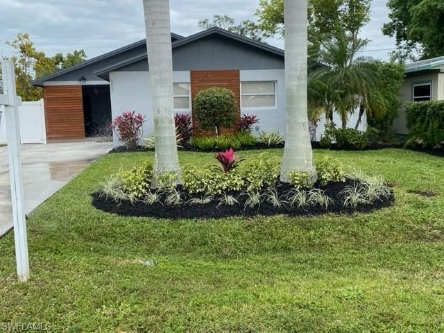 683 102nd AVE N, Naples, FL 34108