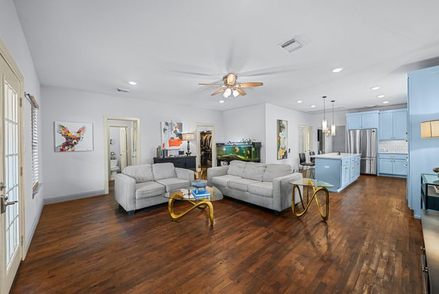 7518 Morton Street, Dallas, TX 75209