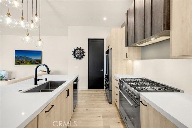 756 W 19th Street B, Costa Mesa, CA 92627