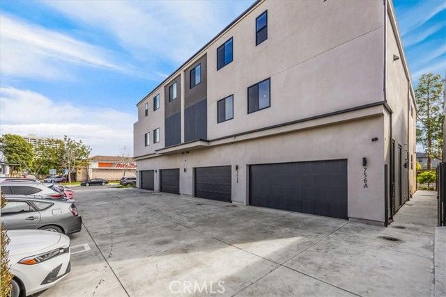 756 W 19th Street B, Costa Mesa, CA 92627