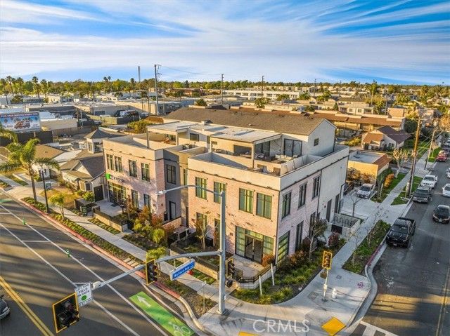 756 W 19th Street B, Costa Mesa, CA 92627