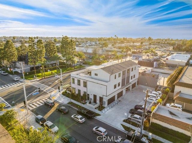 756 W 19th Street B, Costa Mesa, CA 92627