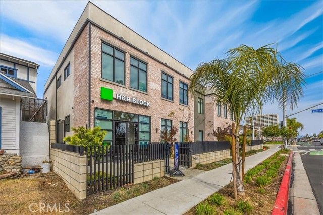 756 W 19th Street B, Costa Mesa, CA 92627