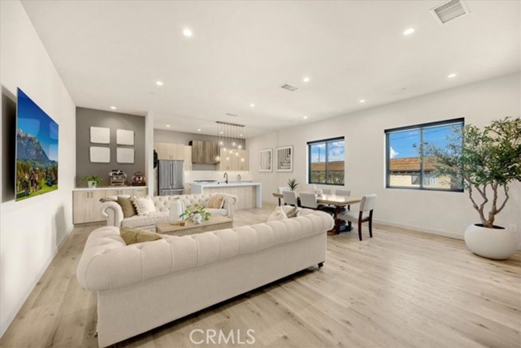 756 W 19th Street B, Costa Mesa, CA 92627
