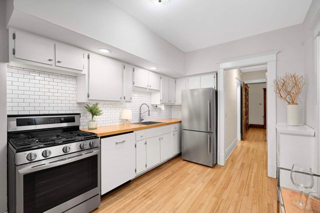 2100 Garfield Avenue 3, Minneapolis, MN 55405