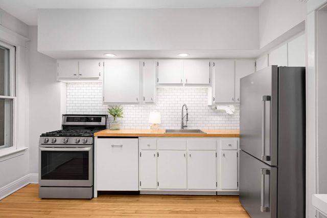 2100 Garfield Avenue 3, Minneapolis, MN 55405