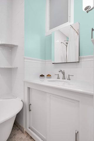 2100 Garfield Avenue 3, Minneapolis, MN 55405