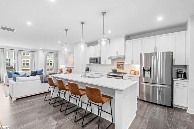 23 Questover Drive, Greenville, SC 29607