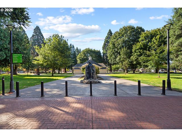 400 W 8TH St 236, Vancouver, WA 98660