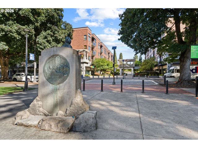 400 W 8TH St 236, Vancouver, WA 98660