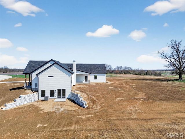 226 Autumn Hallow Ct, Old Monroe, MO 63369