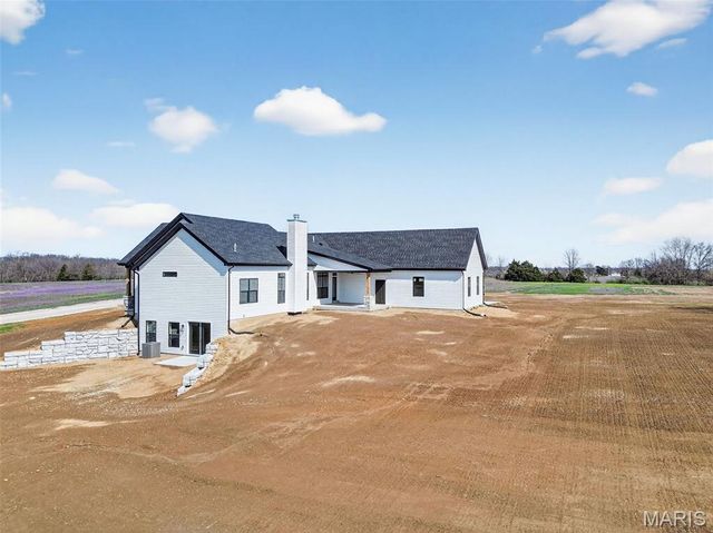 226 Autumn Hallow Ct, Old Monroe, MO 63369