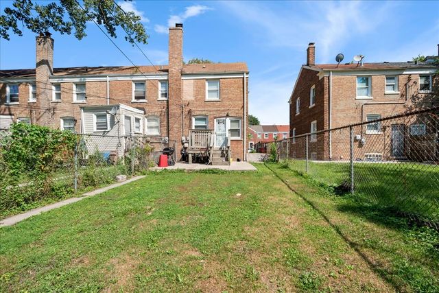 735 E 105th Place, Chicago, IL 60628