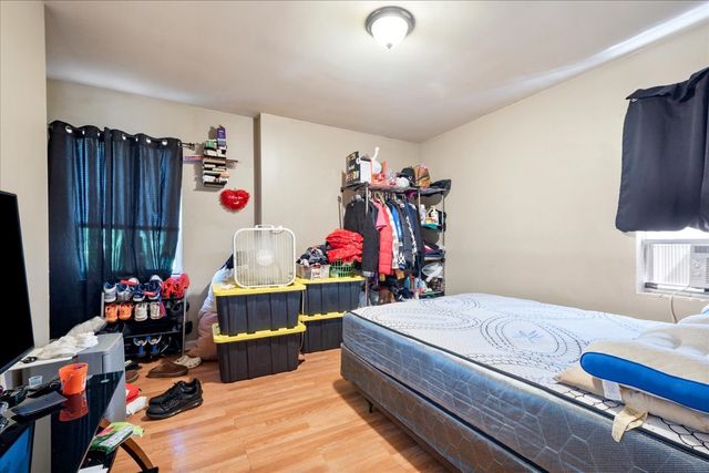 735 E 105th Place, Chicago, IL 60628