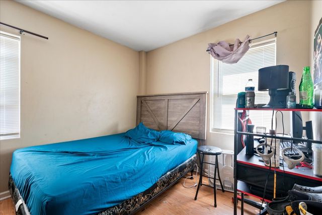 735 E 105th Place, Chicago, IL 60628