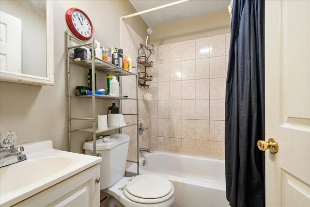 735 E 105th Place, Chicago, IL 60628