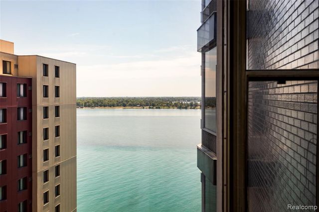 8200 E Jefferson Avenue 1605, Detroit, MI 48214