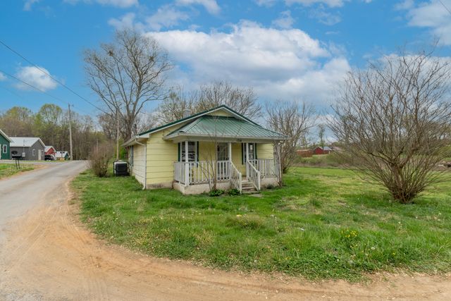 124 County Road 882, Etowah, TN 37331