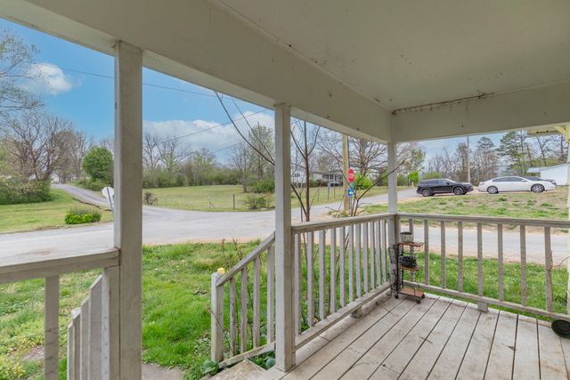 124 County Road 882, Etowah, TN 37331