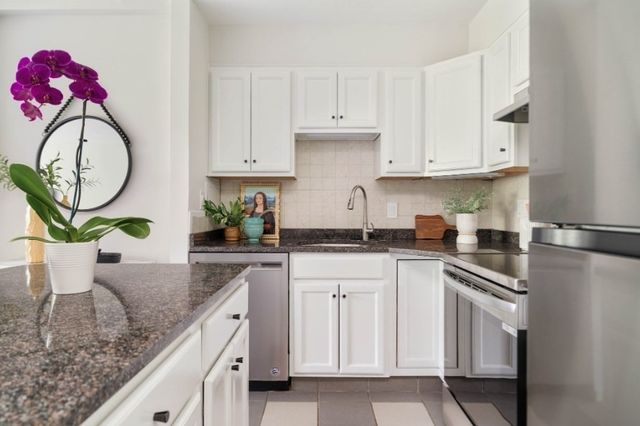 29 Concord Ave 704, Cambridge, MA 02138