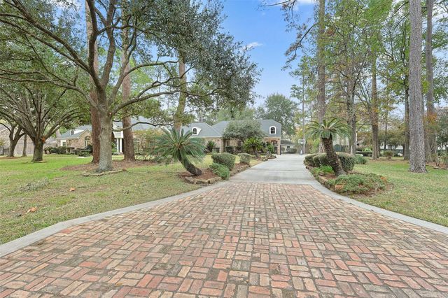 8615 Haven Woods Way, Tomball, TX 77375