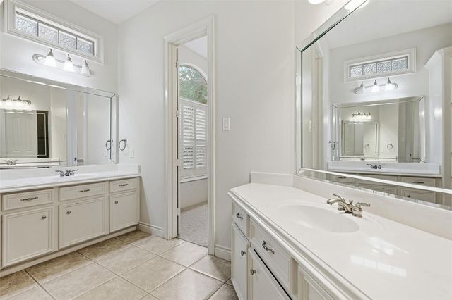 8615 Haven Woods Way, Tomball, TX 77375